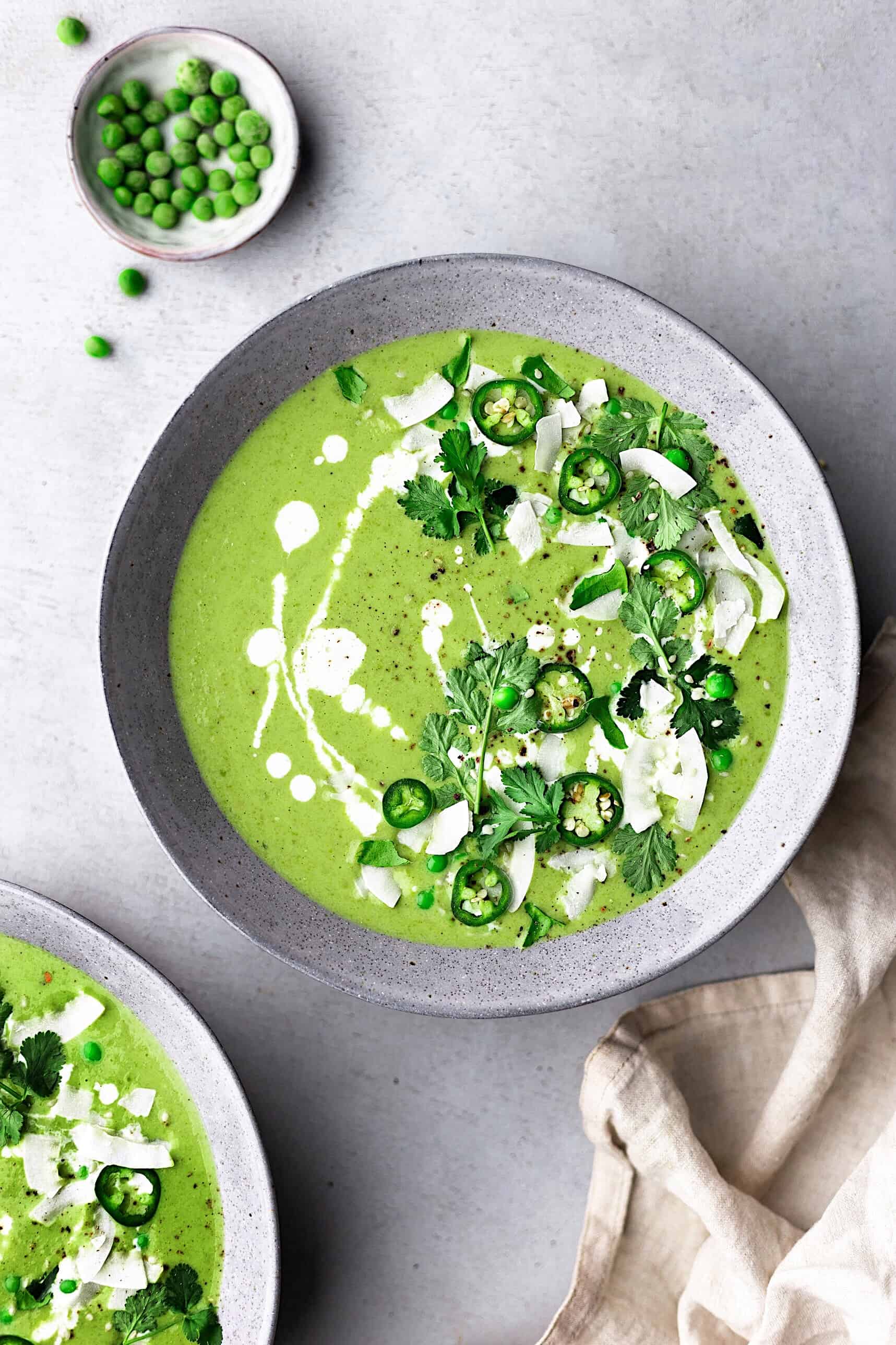 Easy Thai-Inspired Vegan Green Pea Soup: Quick & Creamy Comfort