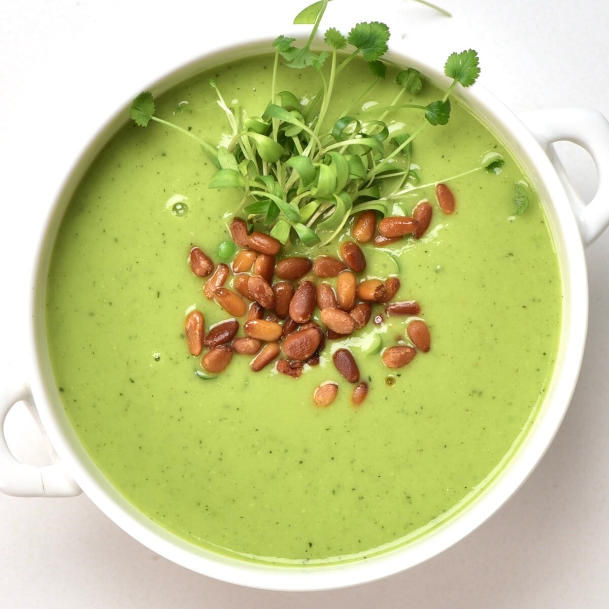 Nutrient-Dense Vegan Green Pea Soup: A Healthy Thai Twist